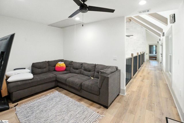 581 Paramount Drive, Seneca, SC 29678