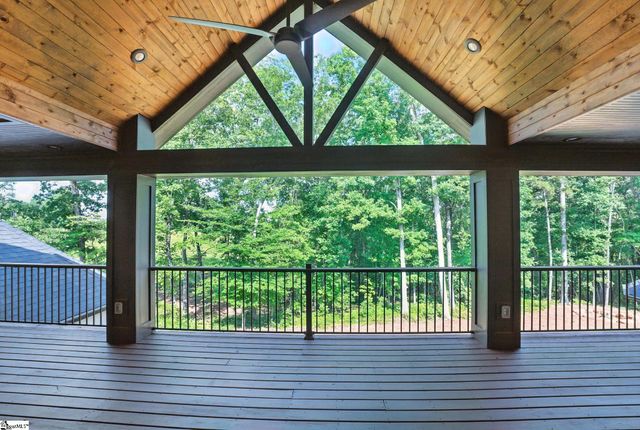 581 Paramount Drive, Seneca, SC 29678