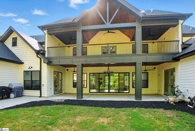 581 Paramount Drive, Seneca, SC 29678