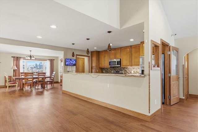 5272 W Liberty Road, Ann Arbor, MI 48103