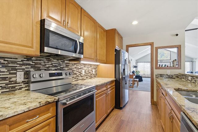 5272 W Liberty Road, Ann Arbor, MI 48103