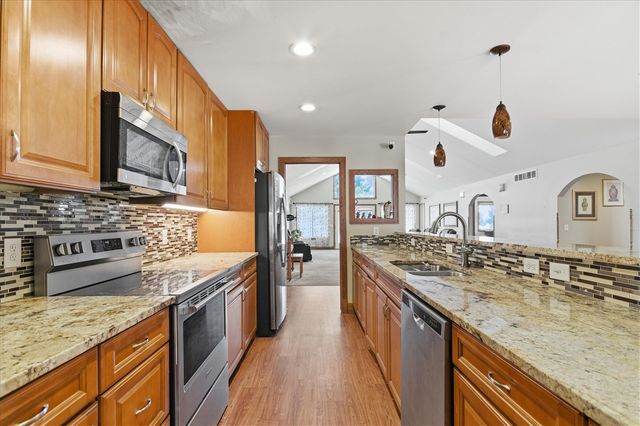 5272 W Liberty Road, Ann Arbor, MI 48103