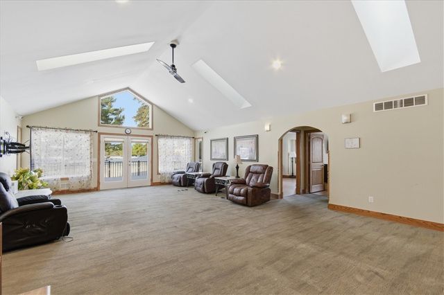 5272 W Liberty Road, Ann Arbor, MI 48103