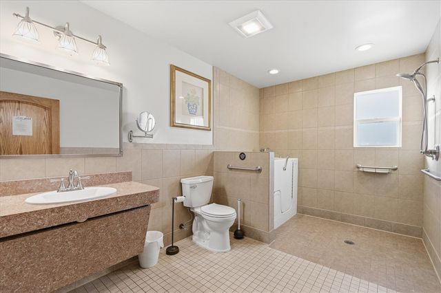 5272 W Liberty Road, Ann Arbor, MI 48103