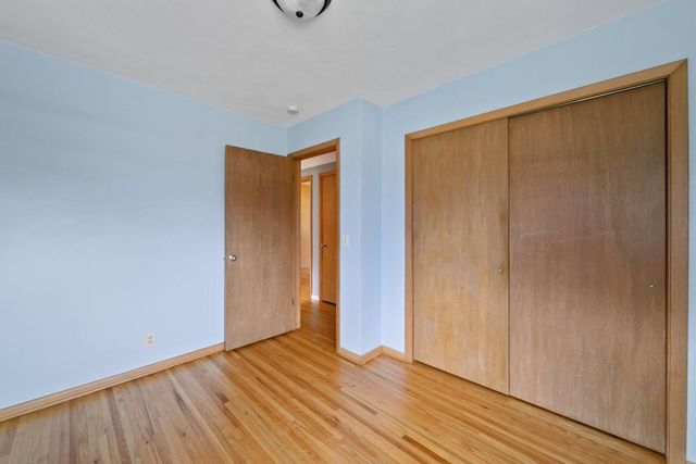 2800 Longview Drive, North Saint Paul, MN 55109