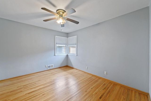 2800 Longview Drive, North Saint Paul, MN 55109