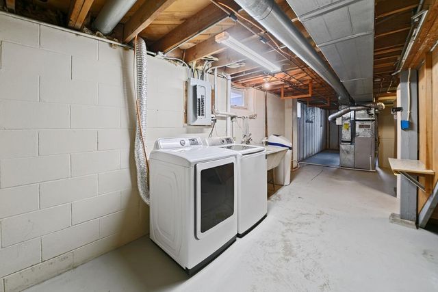 2800 Longview Drive, North Saint Paul, MN 55109