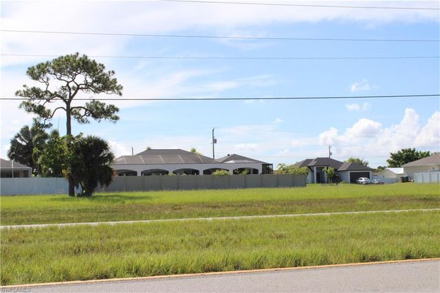 1719 Santa Barbara BLVD N, Cape Coral, FL 33993