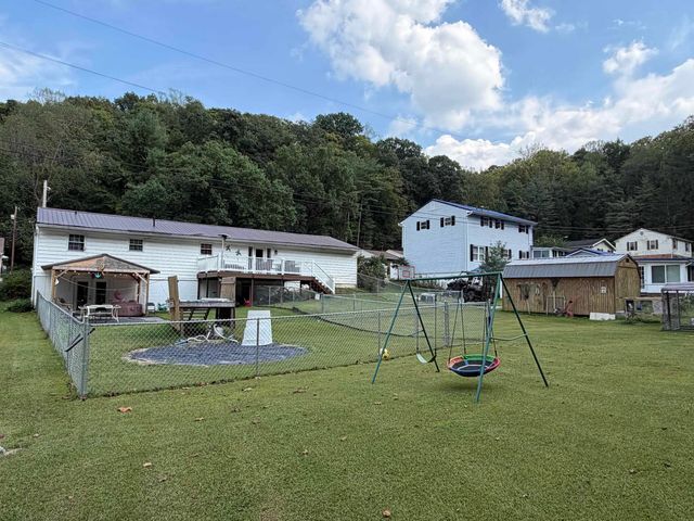 2022 Woodland Drive, Ironton, OH 45638