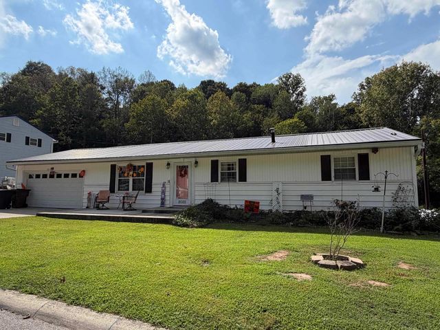 2022 Woodland Drive, Ironton, OH 45638