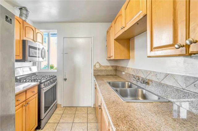 5741 Clemson, Los Angeles, CA 90016