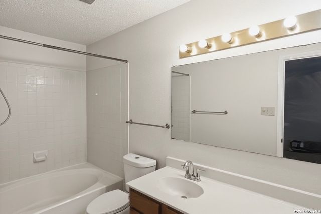 227 Burlington Dr, San Antonio, TX 78245