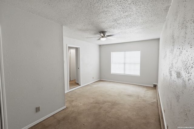 227 Burlington Dr, San Antonio, TX 78245