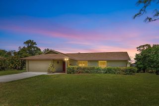 13829 62nd Court N, West Palm Beach, FL 33412