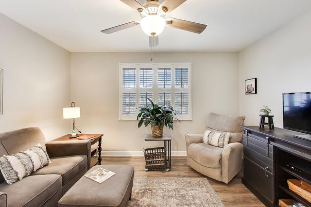 900-a Easy Street, Crown Point, IN 46307