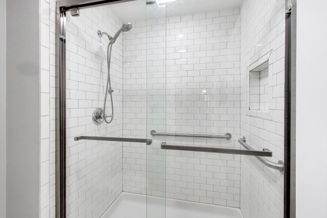 900-a Easy Street, Crown Point, IN 46307