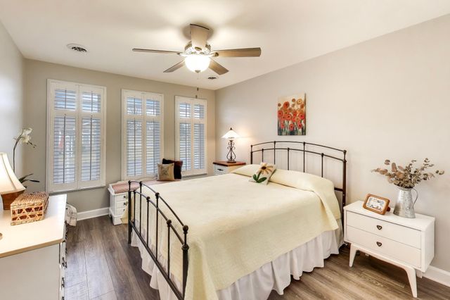 900-a Easy Street, Crown Point, IN 46307