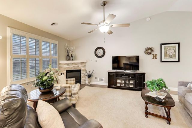 900-a Easy Street, Crown Point, IN 46307