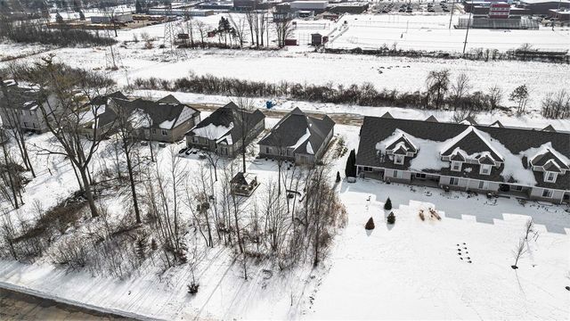 31614 Beaver Circle, New Boston, MI 48164