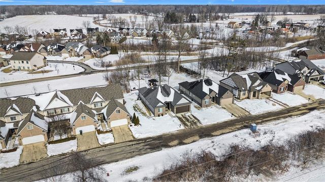 31614 Beaver Circle, New Boston, MI 48164