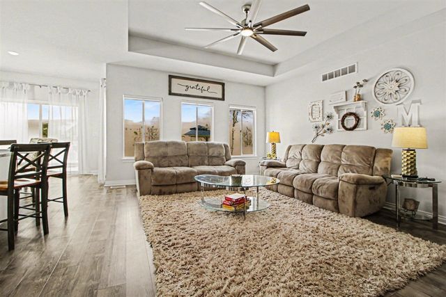 31614 Beaver Circle, New Boston, MI 48164