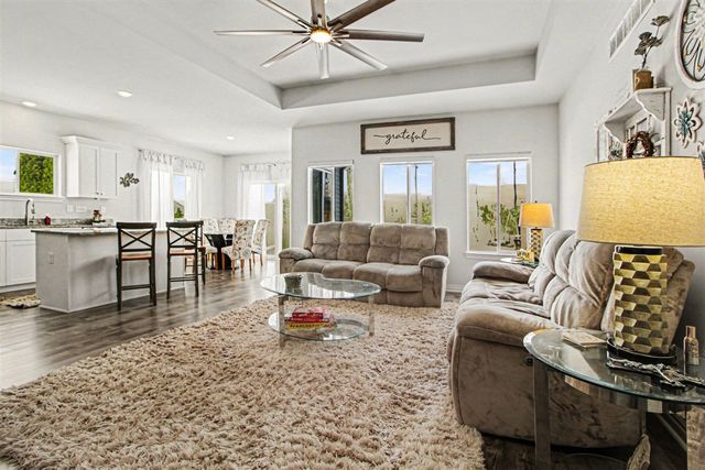 31614 Beaver Circle, New Boston, MI 48164