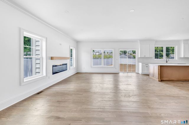 27 Suzanne Circle, Fairfield, CT 06825