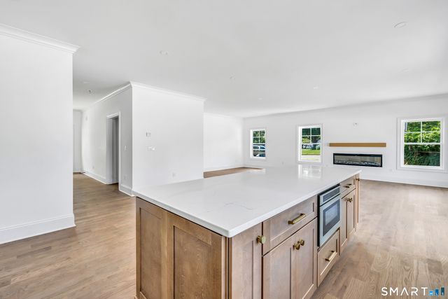 27 Suzanne Circle, Fairfield, CT 06825