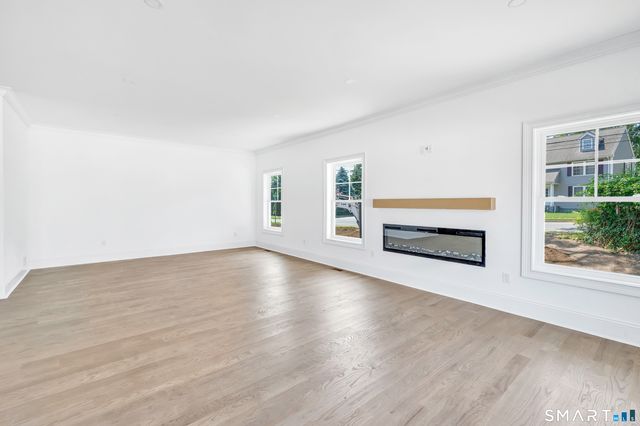 27 Suzanne Circle, Fairfield, CT 06825