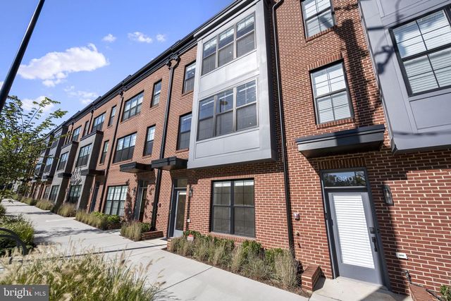 1832 MICHAEL FARADAY DR, Reston, VA 20190