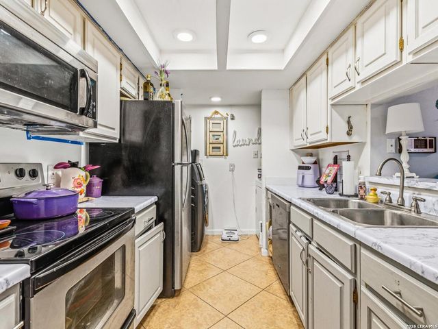 4839 Brandeis St Apt 423, San Antonio, TX 78249