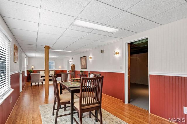1064 Barry Court, Kirkwood, MO 63122