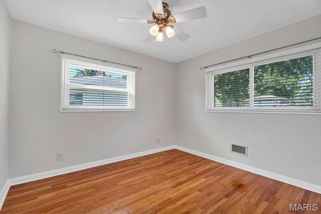 1064 Barry Court, Kirkwood, MO 63122