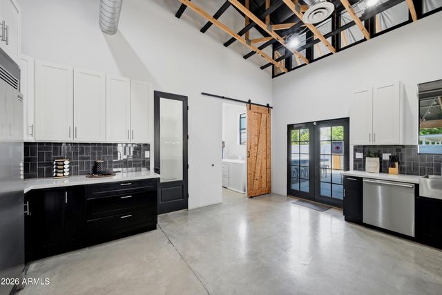 6444 E OAK Street, Scottsdale, AZ 85257