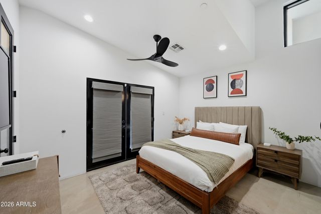 6444 E OAK Street, Scottsdale, AZ 85257