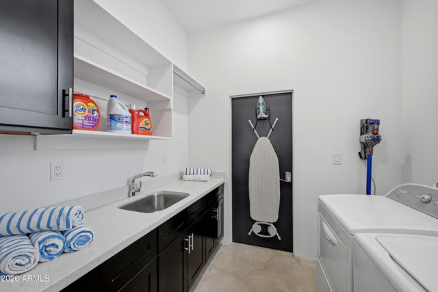 6444 E OAK Street, Scottsdale, AZ 85257