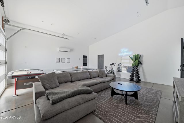 6444 E OAK Street, Scottsdale, AZ 85257