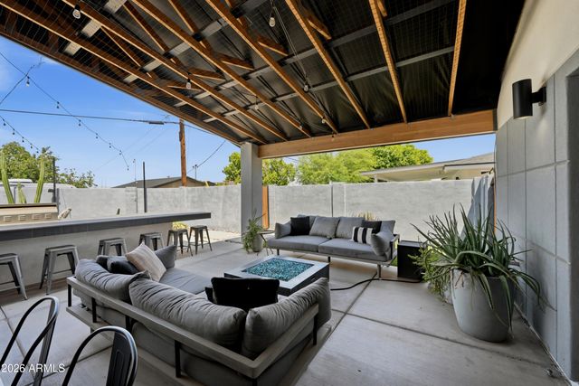 6444 E OAK Street, Scottsdale, AZ 85257