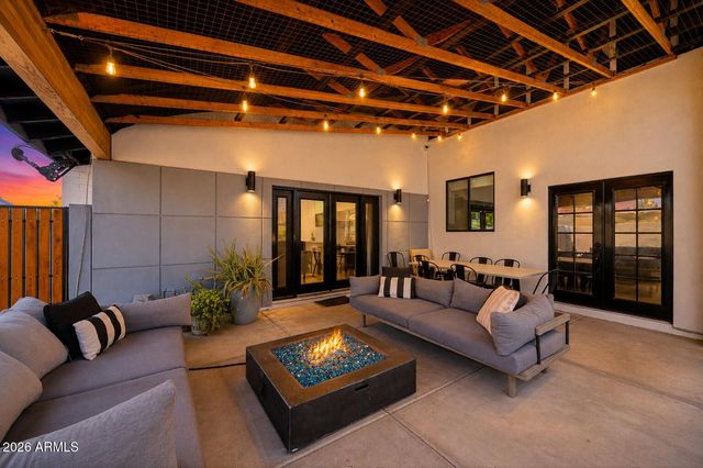 6444 E OAK Street, Scottsdale, AZ 85257