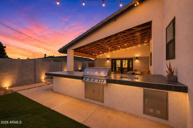 6444 E OAK Street, Scottsdale, AZ 85257