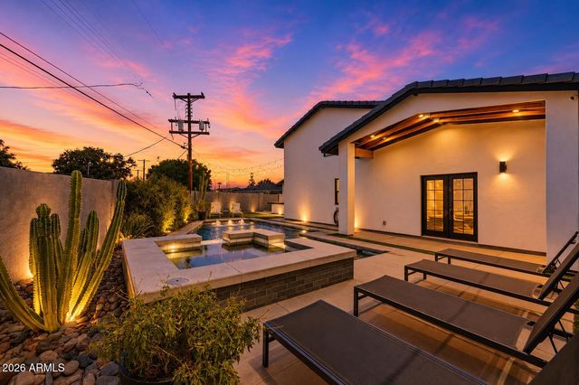 6444 E OAK Street, Scottsdale, AZ 85257