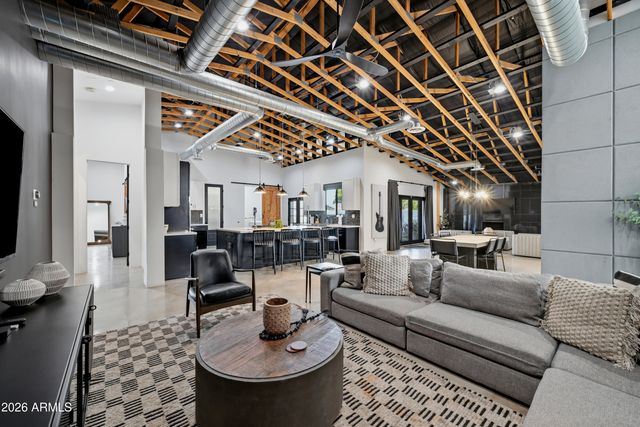 6444 E OAK Street, Scottsdale, AZ 85257