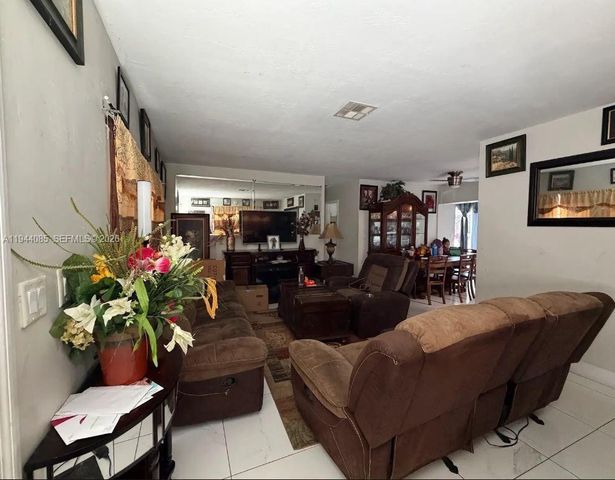 7570 Miramar Parkway, Miramar, FL 33023