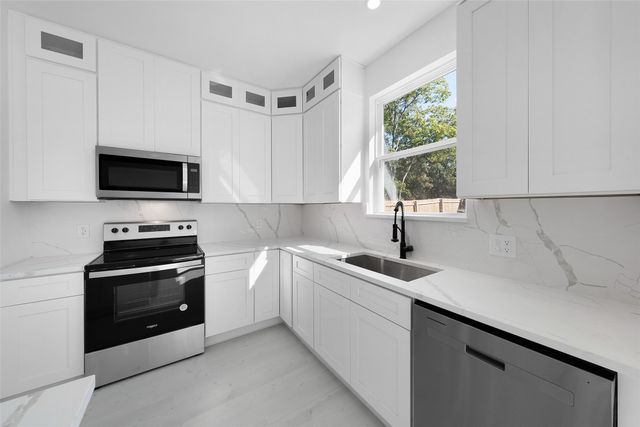 309 W Beckham Street W, Sulphur Springs, TX 75482