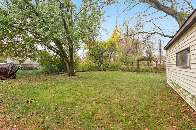 303 Sauk Trail, Park Forest, IL 60466