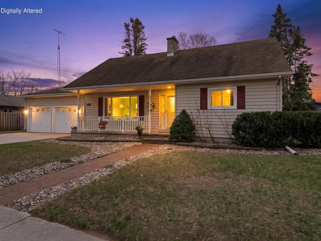 2511 36th PLACE, Two Rivers, WI 54241