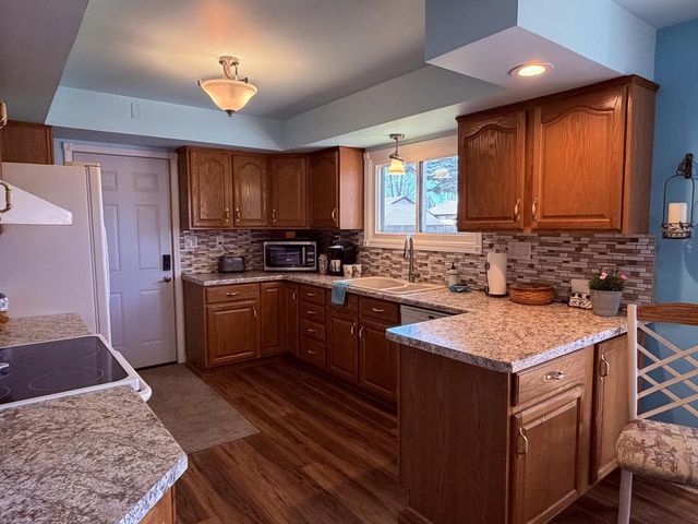 2511 36th PLACE, Two Rivers, WI 54241