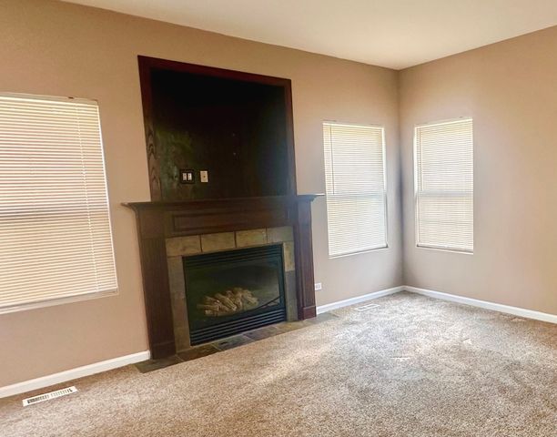 1850 Candlelight Circle, Montgomery, IL 60538