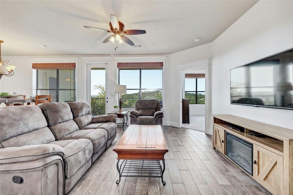 17808 Maritime DR 202, Jonestown, TX 78645