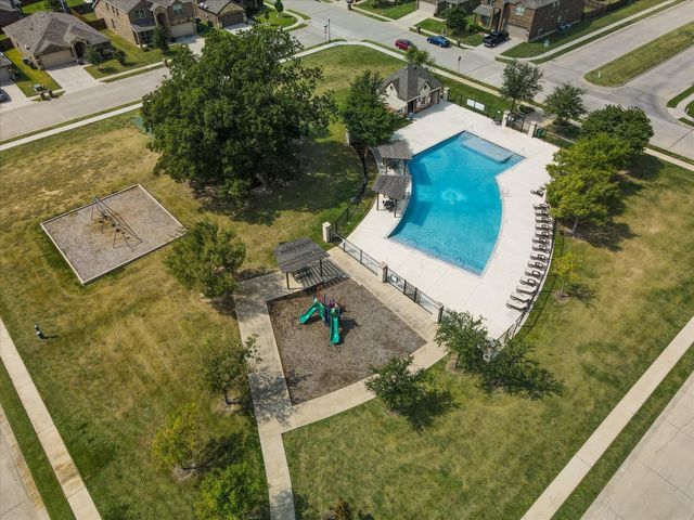 8224 Bonanza Street, Aubrey, TX 76227